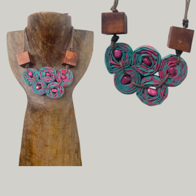 INDURASMI NECKLACE