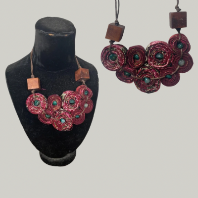 INDURASMI NECKLACE