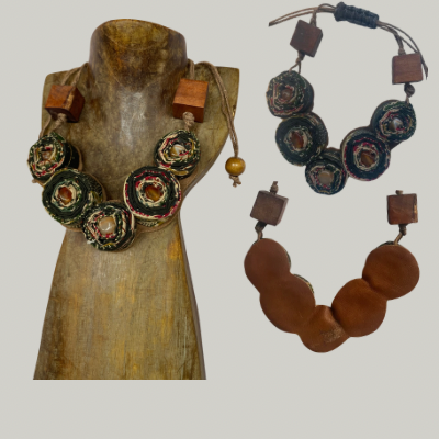 INDURASMI NECKLACE LEATHER